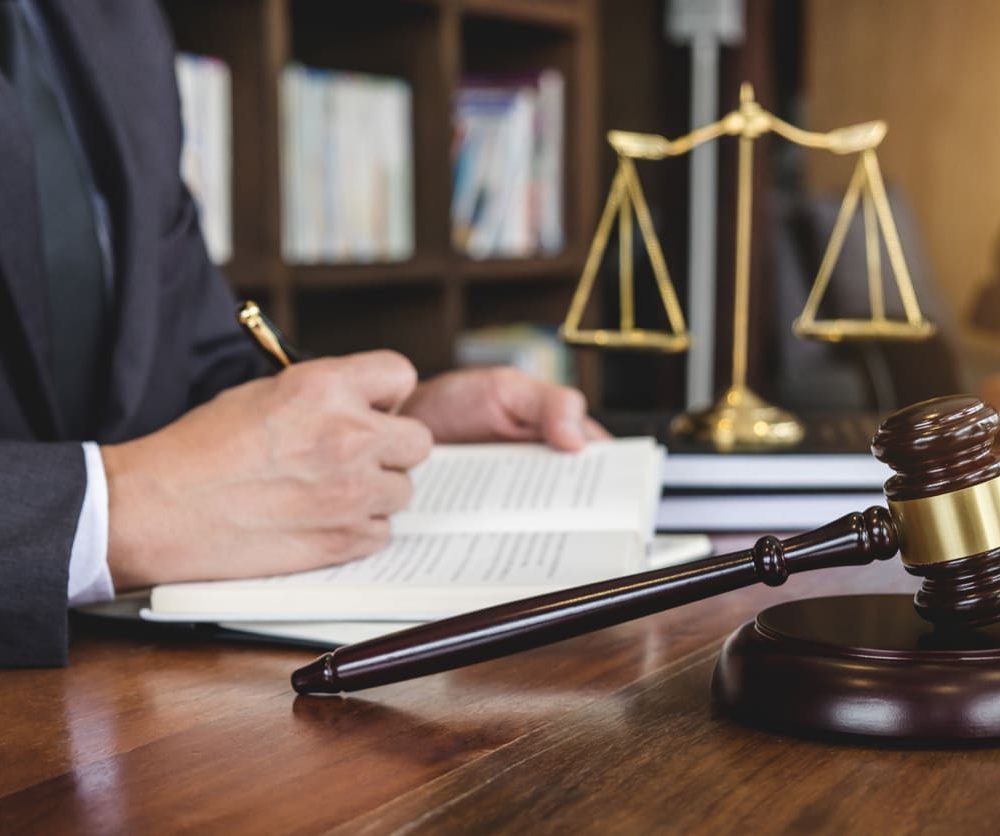 Important Things to Consider When Hiring a Personal Injury Lawyer